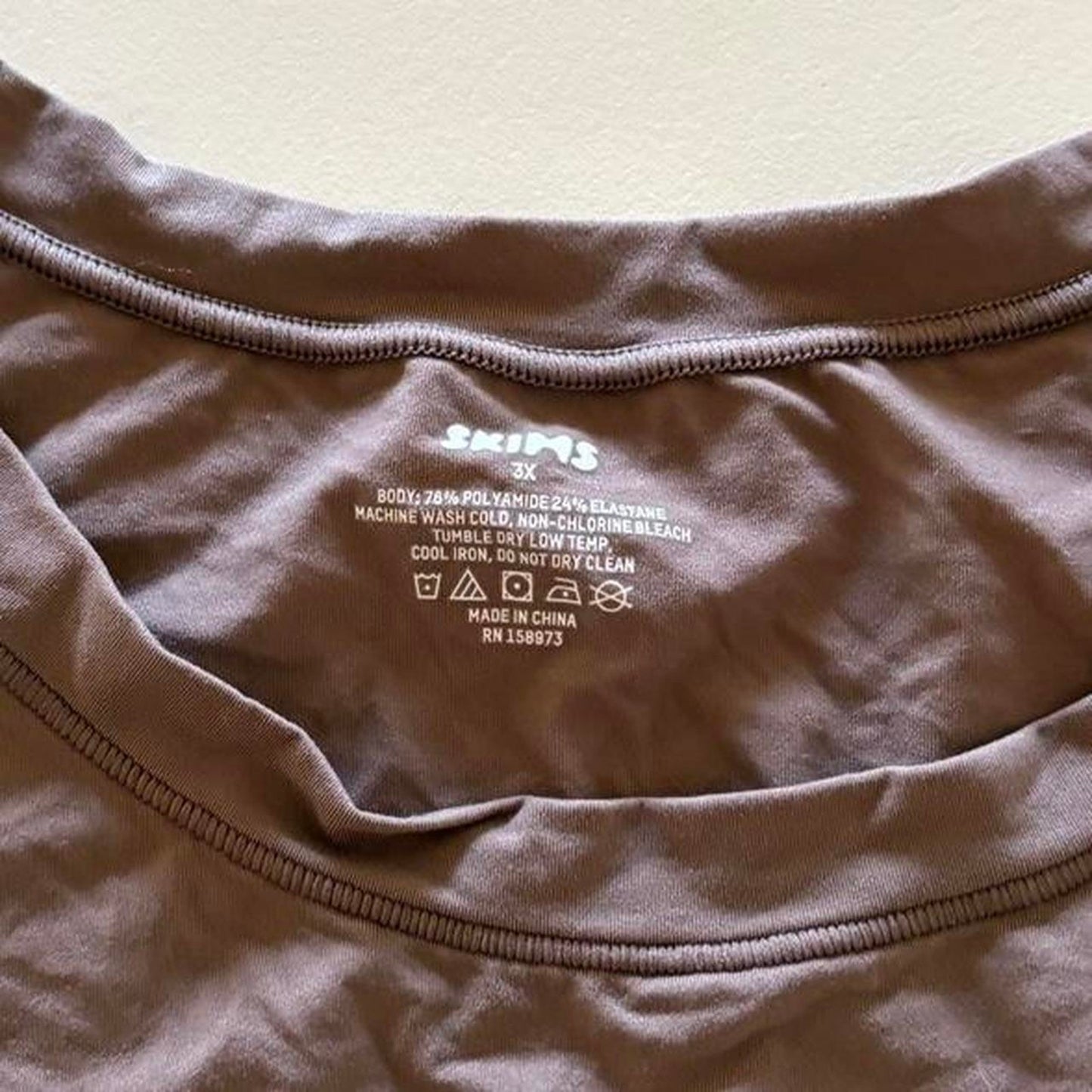 NWT Skims Fits Everybody Cropped Short Sleeve