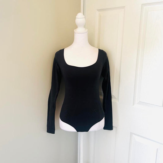 Skims Scoopneck Essential Bodysuit